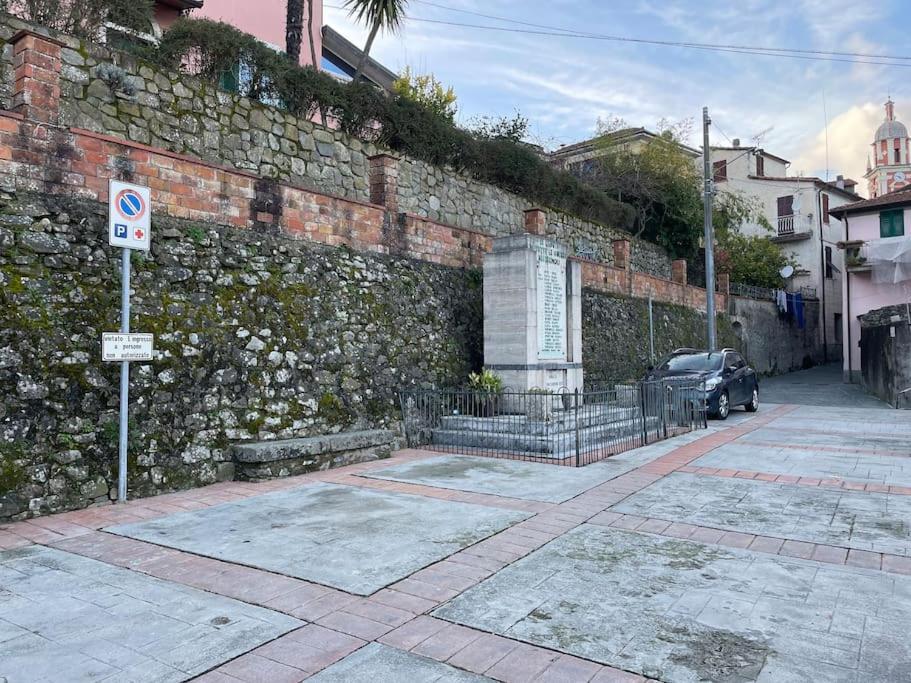 Tra Alpi Apuane E Cinque Terre.. Casetta Renata! Valeriano Lunense Exterior photo